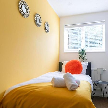 Emerald House Leisure & Contractors 피터버러 외부 사진